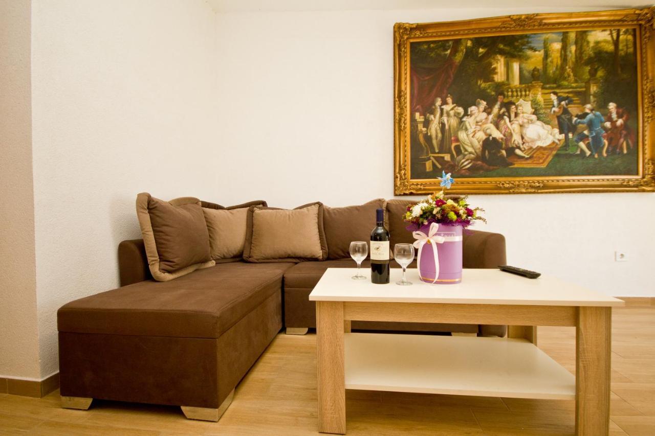 Apartmani Vukcevic 巴尔 外观 照片